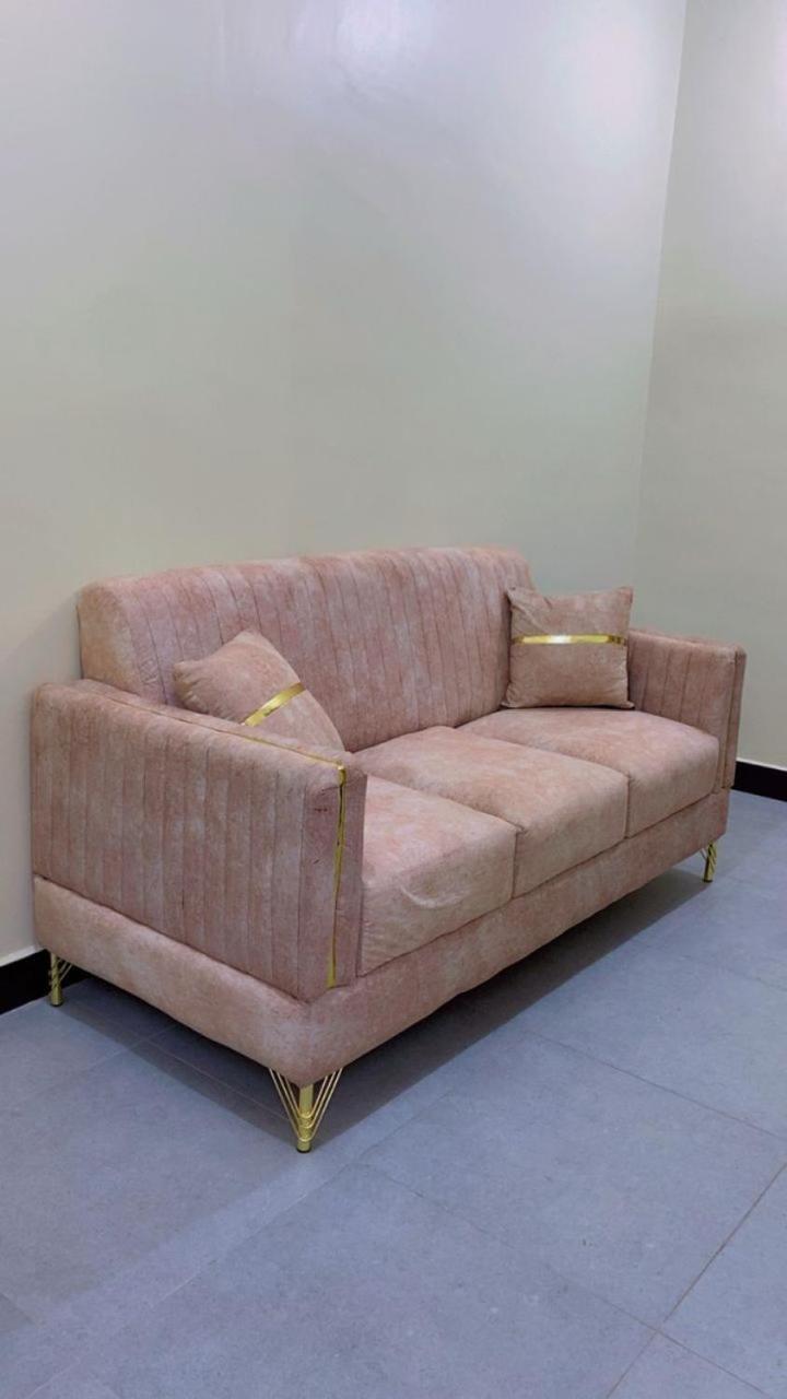 Al-mendhiry Apartment